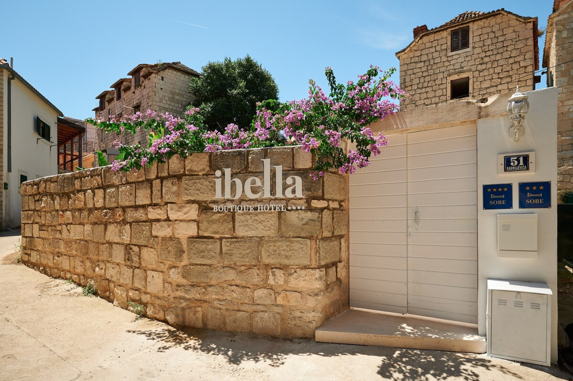Ibella Luxury Rooms 1