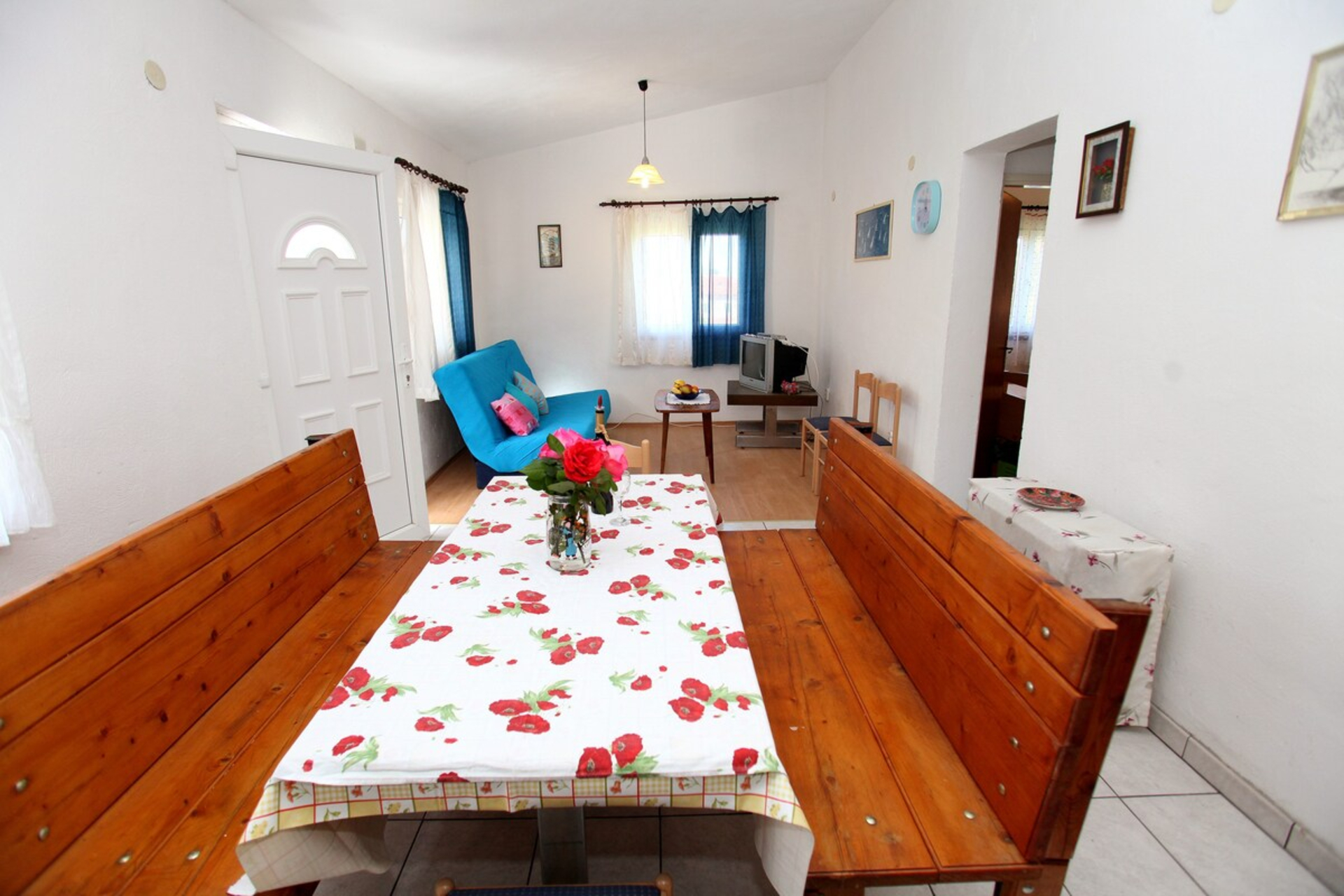 Holiday Apartment by the Sea in Drvenik Veli