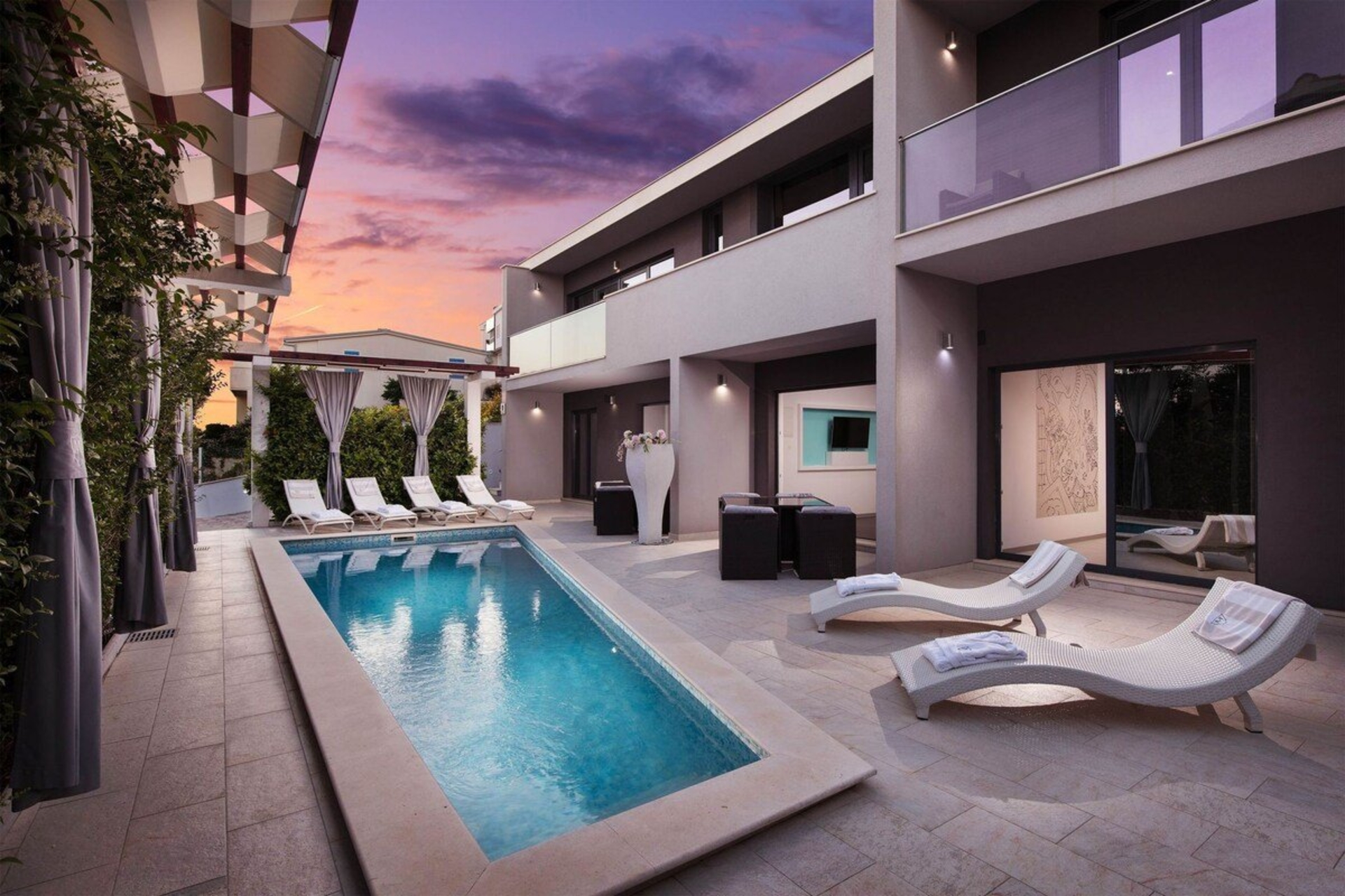 Modern Villa Martinis, 40 m from the beach