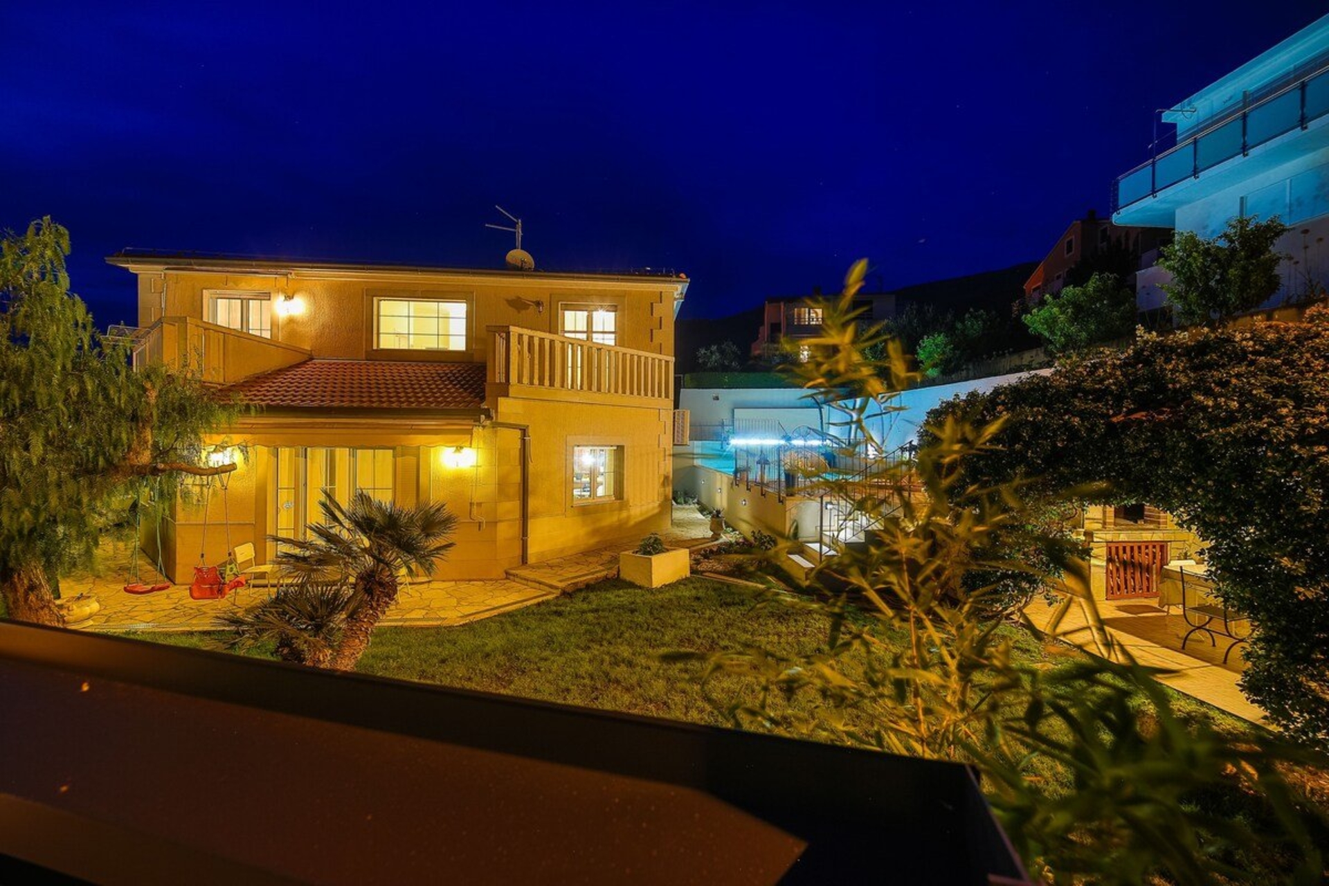 Villa Artea, luxurious villa with a heated pool