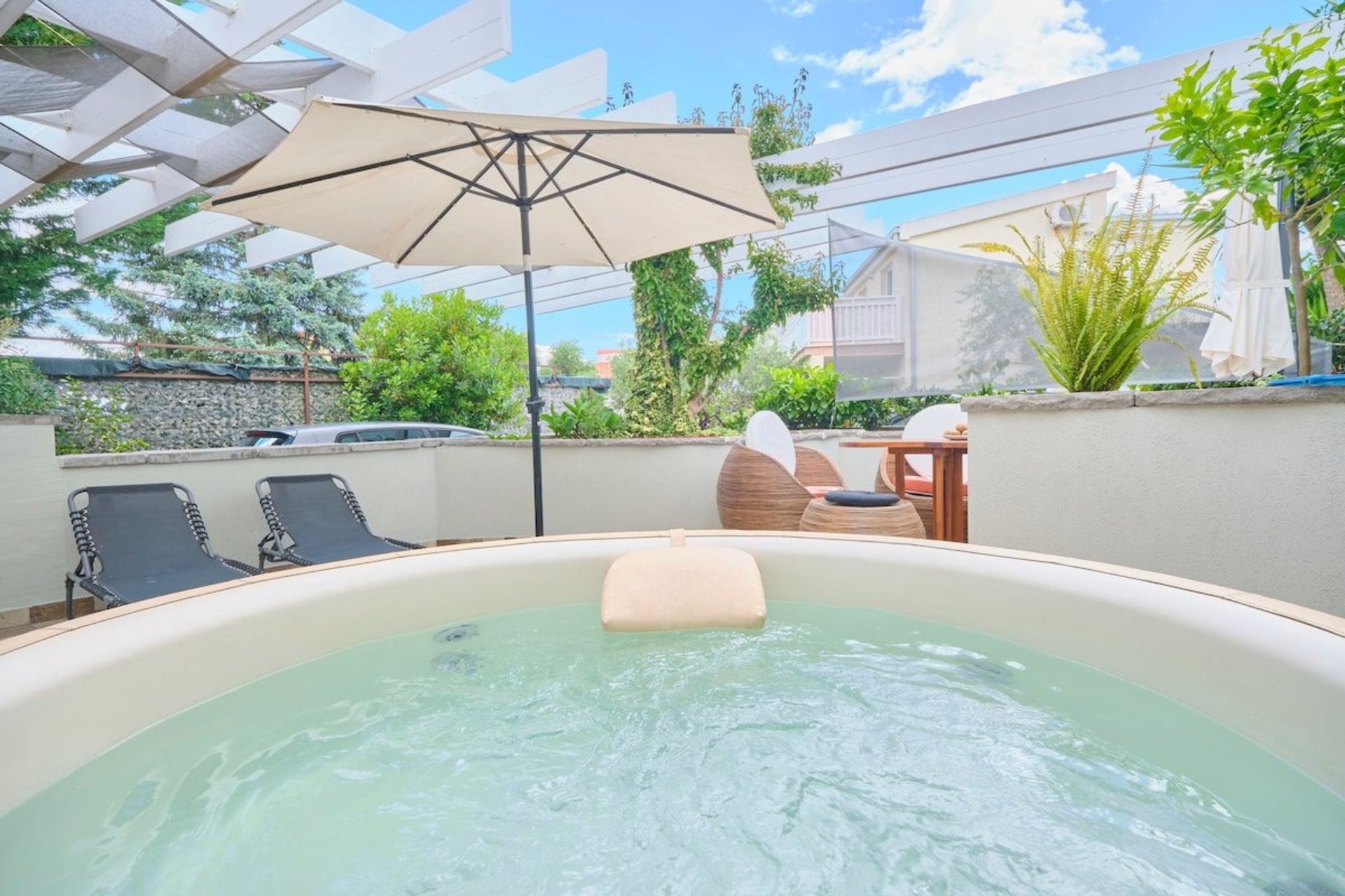 Sunshine Suites Combo by Litto
