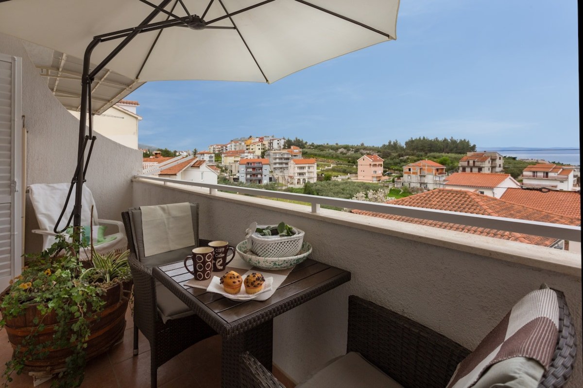 Arca, Apartment with Sea View and Free Parking