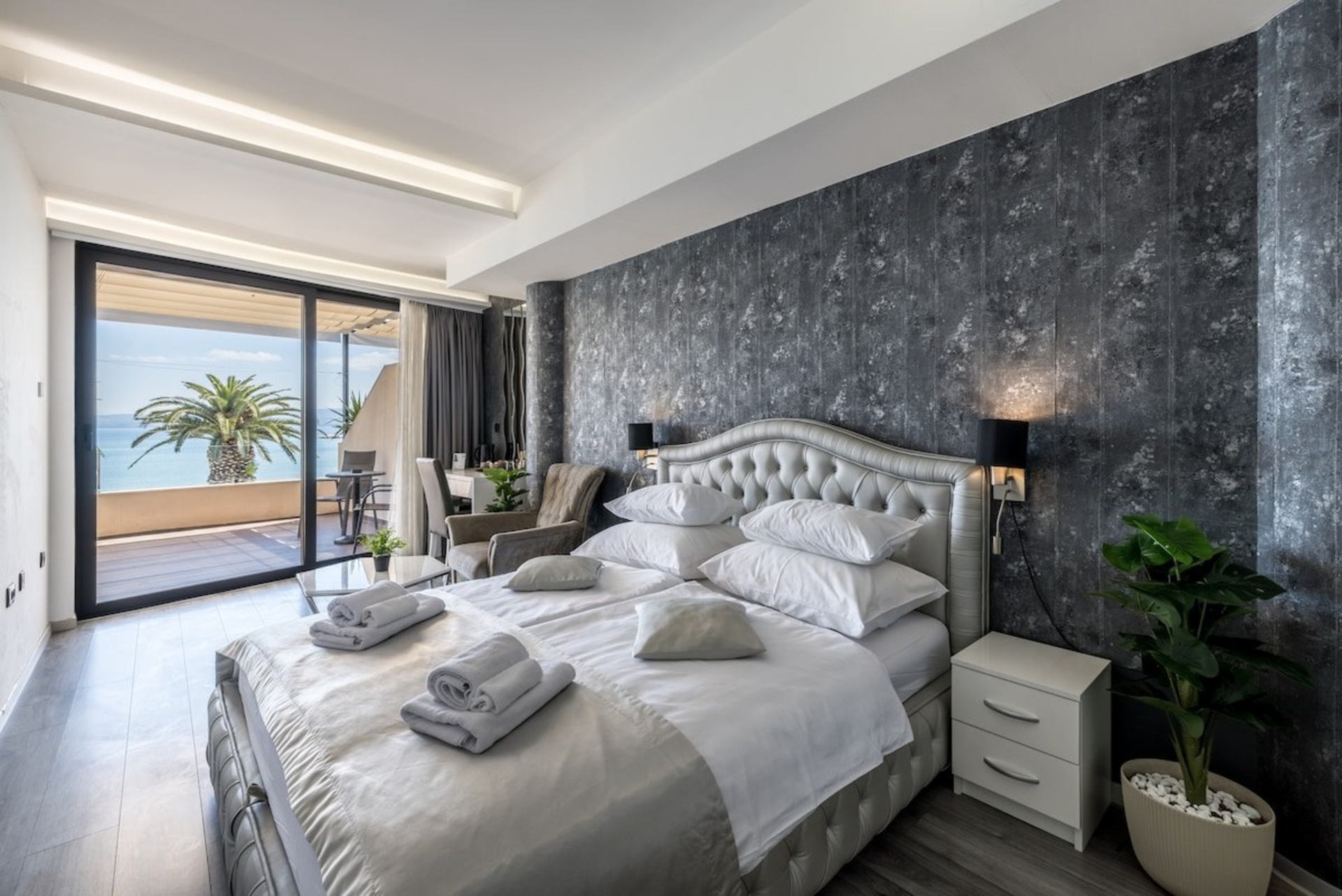 Premium Room with Sea View, Seven of Nine