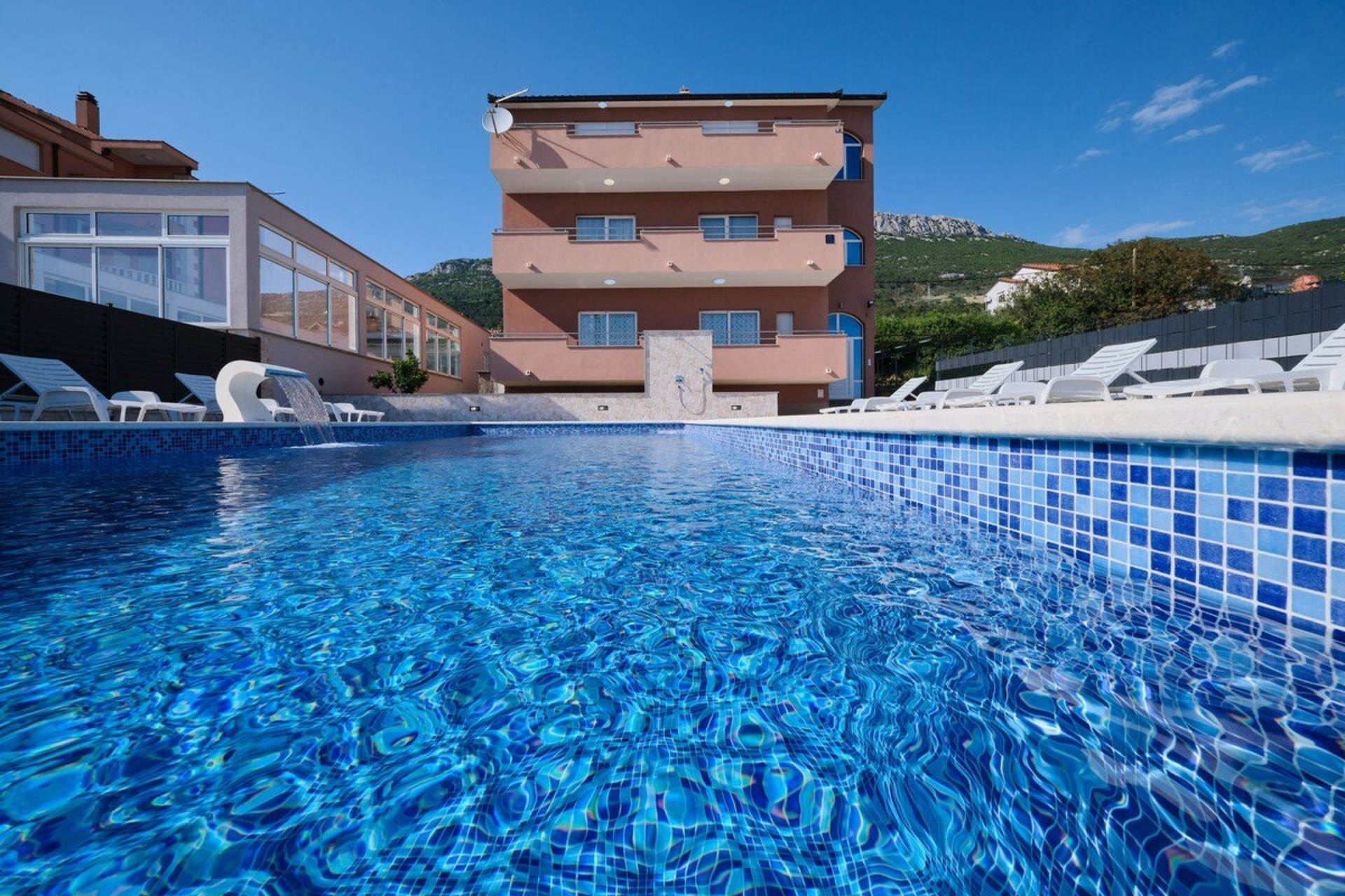 Villa Radun, a house with a view for up to 12