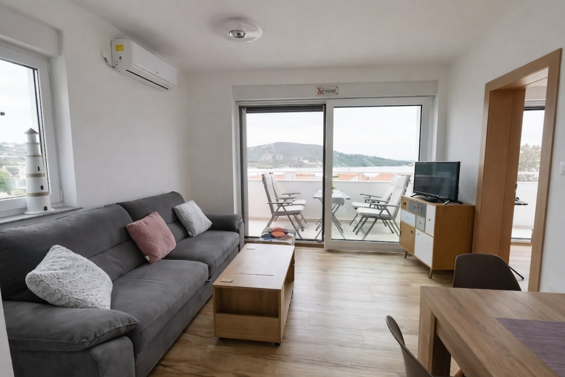 Blue Horizon Apartment by Litto