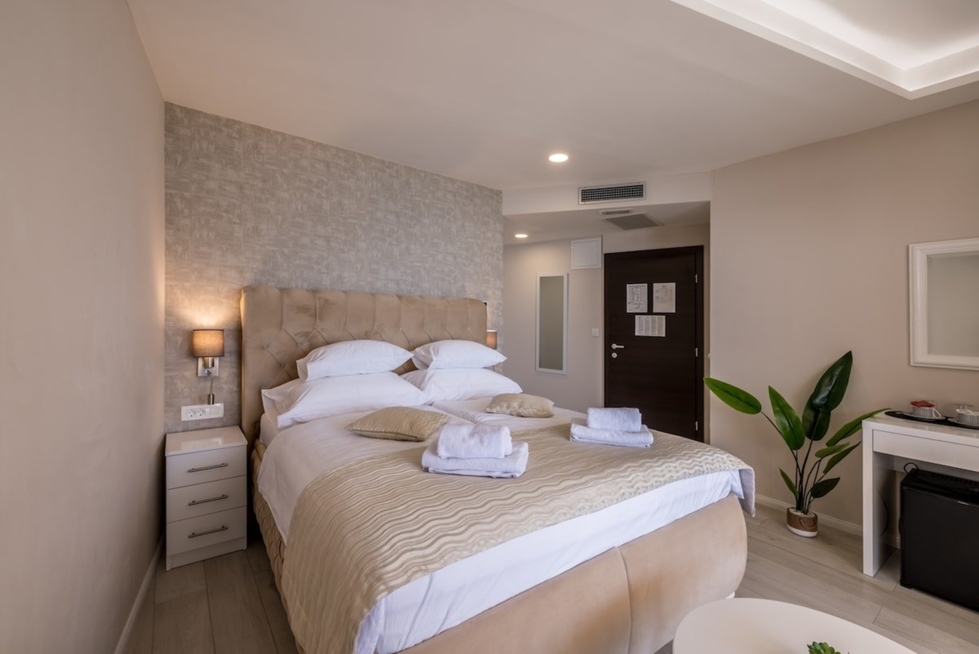 Exclusive Room with Spa Bath, Seven of Nine